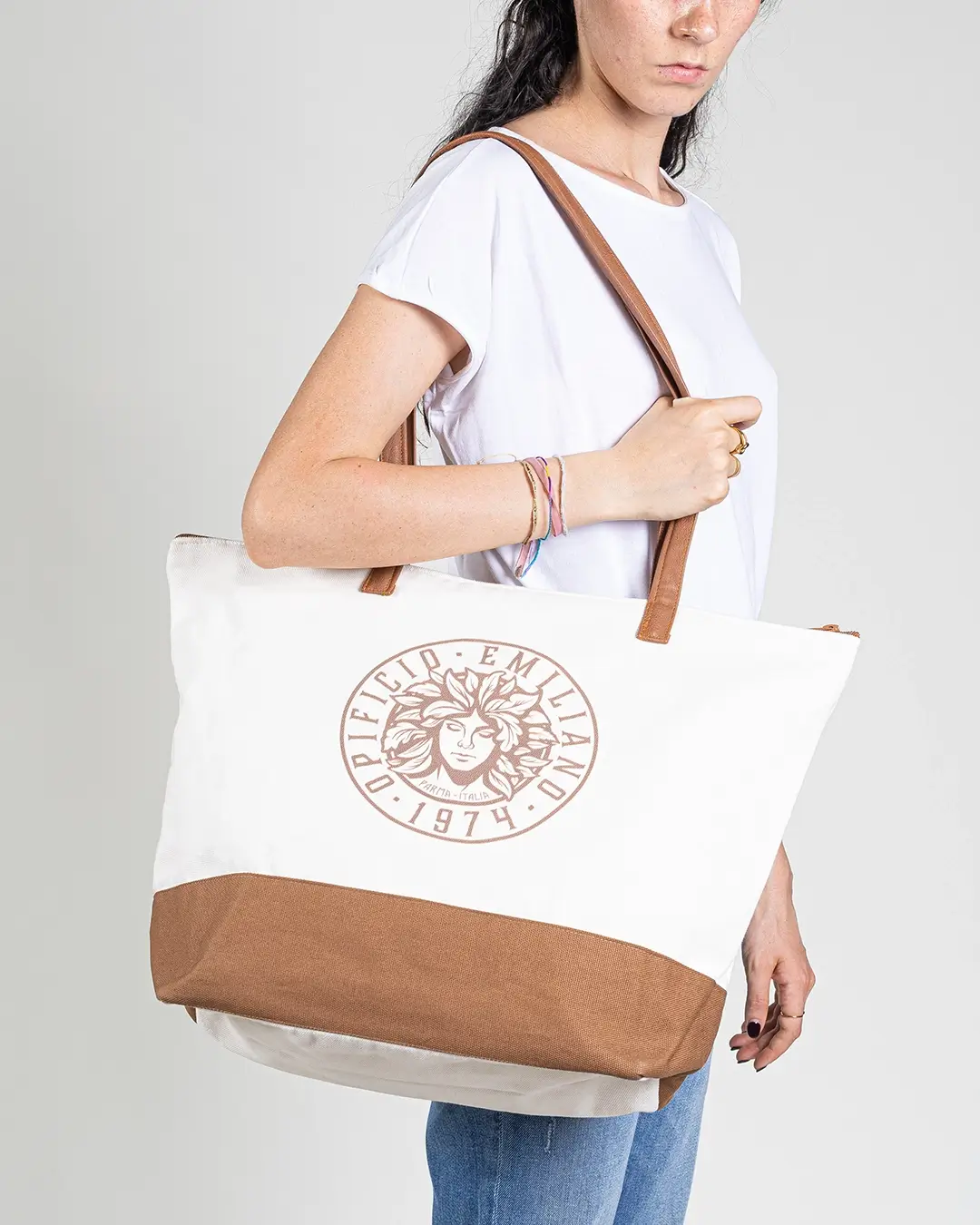 Borsa da spiaggia elegante con manici in ecopelle