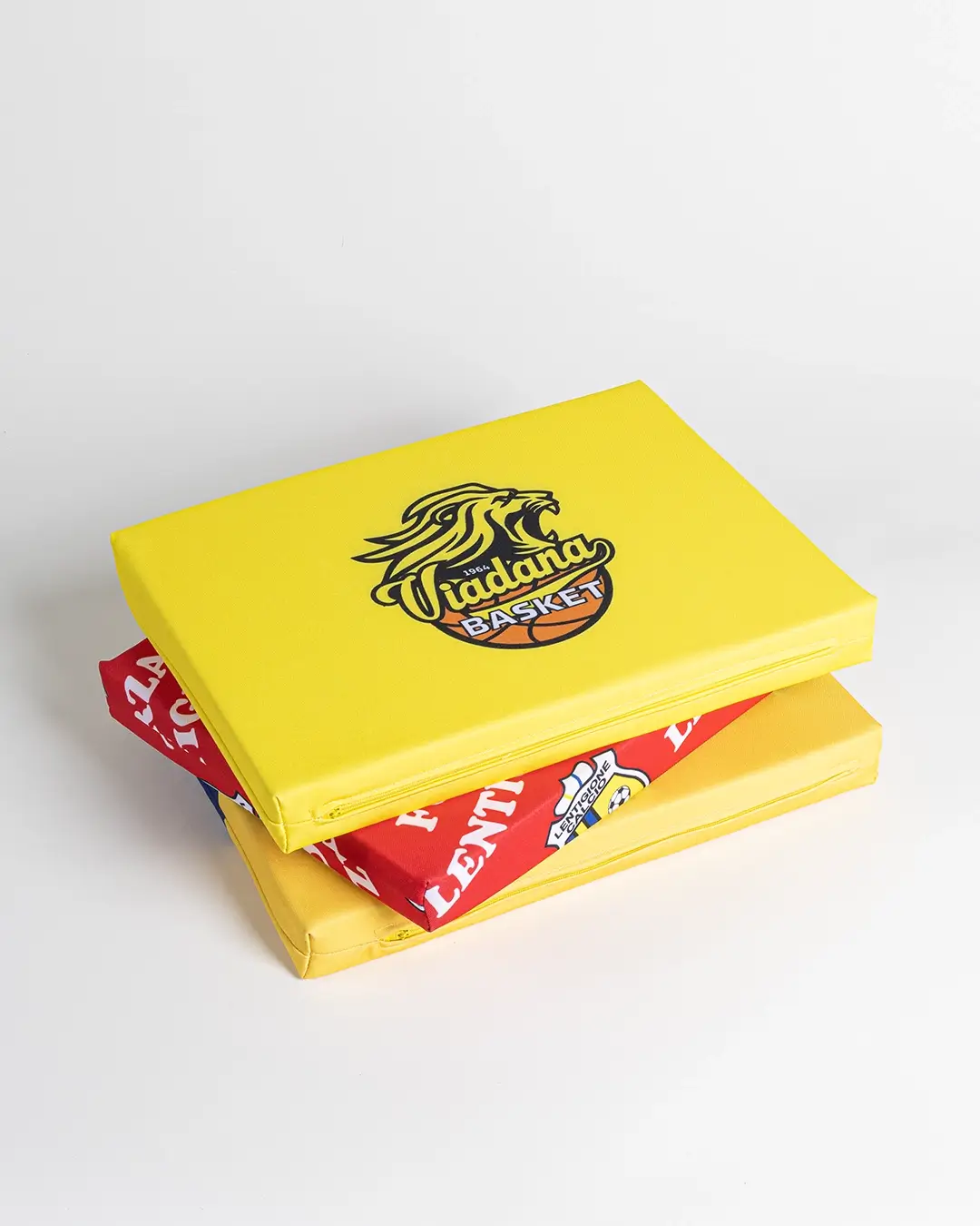 Cuscino da stadio personalizzato con stampa del logo